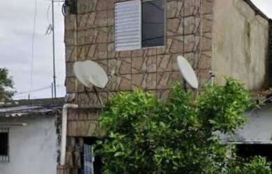 Imagem: A casa possui 1 Dormitório, 1 Banheiro, 30m² de Área e está