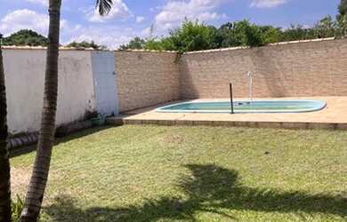 Imagem 3: Venda de casa. Piscina, Churrasqueira, 411m² de Áreae4 Vagas na garagem