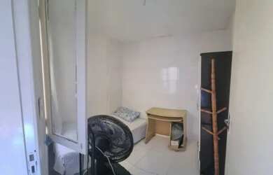 Imagem: O quarto possui Imóvel mobiliado e está localizado em Grageru