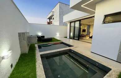 Imagem: A casa em condomínio possui 3 Dormitórios, 5 Banheiros, 3