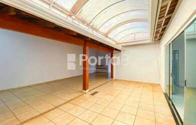 Imagem 3: Condomínio Maria Stella Imóvel espaçoso, com 5 quartos e área de lazer...