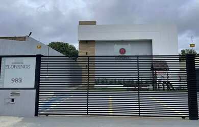 Imagem: O apartamento possui 3 Dormitórios, 1 Banheiro, 1 Vaga na garagem