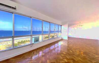 Imagem: O apartamento possui 3 Dormitórios, 2 Banheiros, 200m² de