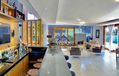 Imagem: A casa em condomínio possui 3 Dormitórios, 3 Banheiros, 3