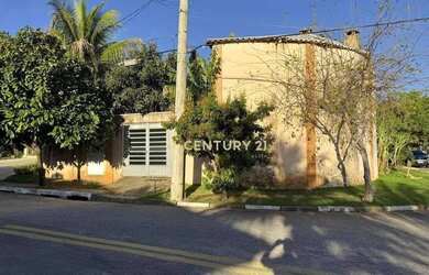 Imagem: A casa em condomínio possui 3 Dormitórios, 4 Banheiros, 3