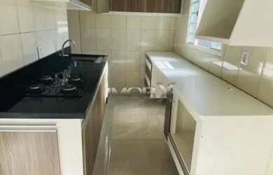 Imagem: A casa possui 2 Dormitórios, 2 Banheiros, 5 Vagas na garagem