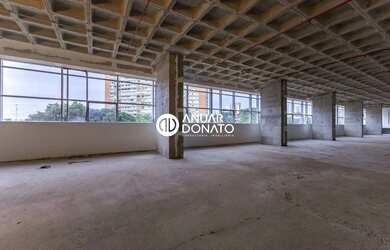 Imagem: O depósito possui 5 Vagas na garagem, 684m² de Área, Imóvel