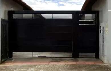 Imagem: A casa em condomínio possui 2 Dormitórios, 1 Banheiro, 2 Vagas