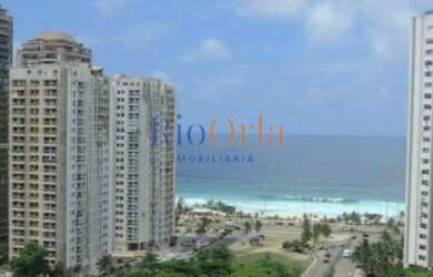 Imagem: O apartamento possui 4 Dormitórios, 5 Banheiros, 2 Vagas na