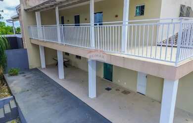 Imagem: A casa possui 3 Dormitórios, 3 Banheiros, 5 Vagas na garagem