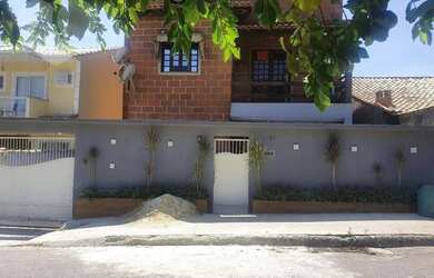 Imagem: Casa com 5 dormitórios à venda, 180 m² por R$ 950.000,00