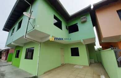 Imagem: A casa possui 3 Dormitórios, 3 Banheiros, 1 Vaga na garagem