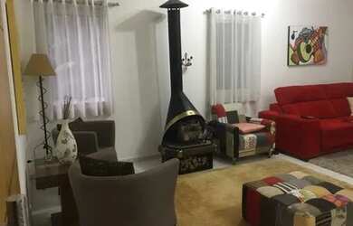 Imagem 7: Casa a venda localizada no condomínio Country Club em Arujá-SP