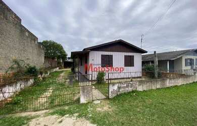 Imagem: A casa possui 2 Dormitórios, 1 Banheiro, 112m² de Área e