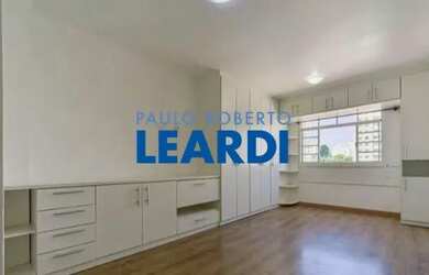 Imagem: O apartamento possui 1 Dormitório, 1 Banheiro e 36m² de Área