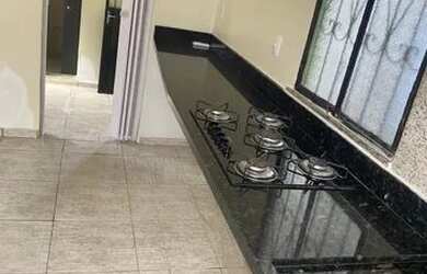 Imagem: A casa possui 1 Dormitório, 1 Banheiro e está localizado