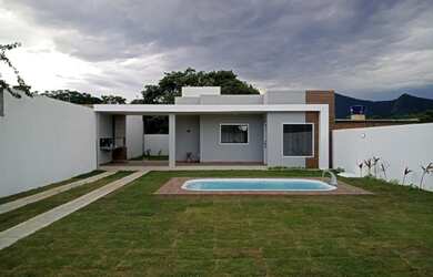 Imagem: A casa possui 2 Dormitórios, 1 Banheiro e está localizado