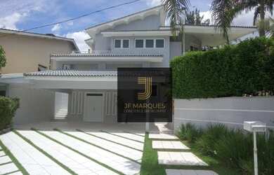 Imagem: A casa em condomínio possui 4 Dormitórios, 5 Banheiros, 5