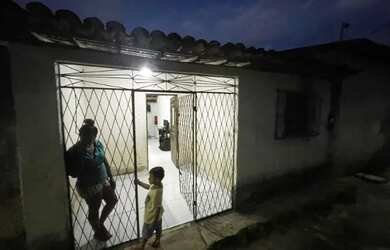 Imagem: A casa possui 2 Dormitórios, 1 Banheiro e está localizado