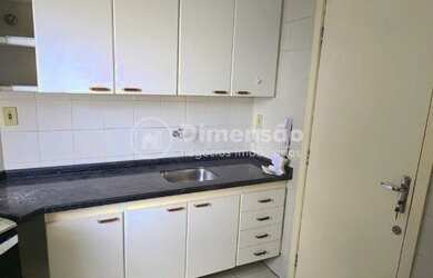 Imagem: O apartamento possui 2 Dormitórios, 2 Banheiros, 1 Vaga na