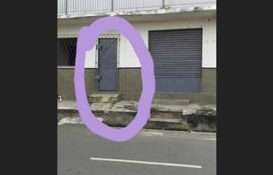 Imagem: A casa possui 2 Dormitórios e 1 Banheiro e está localizado