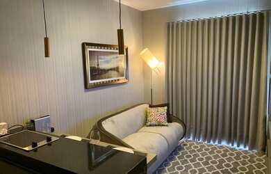 Imagem: O apartamento possui 2 Dormitórios, 1 Banheiro, 1 Vaga na garagem