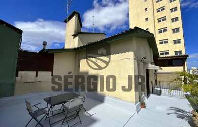 Imagem: O apartamento na cobertura possui 3 Dormitórios, 2 Banheiros