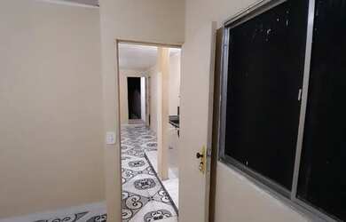 Imagem: A casa possui 1 Dormitório e 1 Banheiro e está localizado