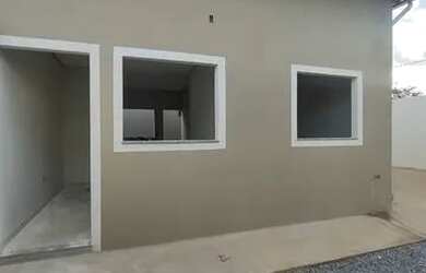 Imagem: A casa possui 2 Dormitórios, 1 Banheiro, 2 Vagas na garagem