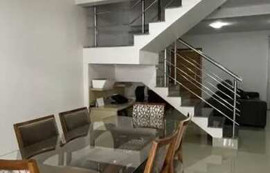 Imagem: A casa em condomínio possui 3 Dormitórios, 2 Banheiros, 2