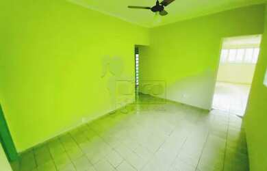 Imagem: A casa possui 3 Dormitórios, 3 Banheiros, 2 Vagas na garagem