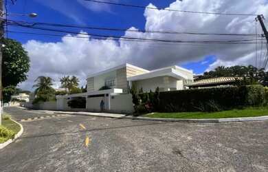 Imagem: A casa em condomínio possui 4 Dormitórios, 5 Banheiros, 5