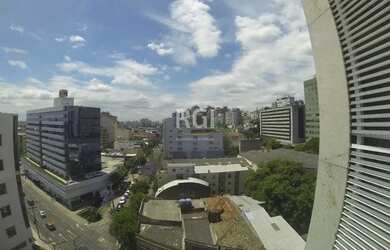 Imagem: O depósito possui 2 Vagas na garagem, 44m² de Área e está