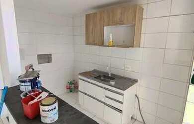 Imagem: O apartamento possui 2 Dormitórios, 1 Banheiro, 1 Vaga na garagem