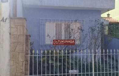 Imagem: A casa possui 2 Dormitórios, 1 Banheiro, 2 Vagas na garagem