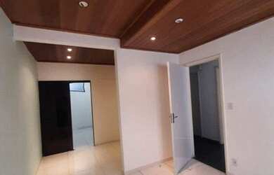 Imagem: O depósito possui 36m² de Área e está localizado em Centro