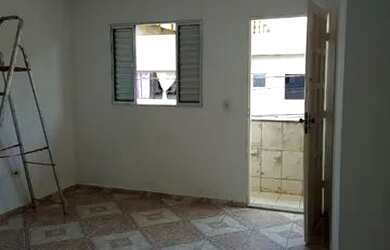 Imagem: A casa possui 2 Dormitórios, 1 Banheiro e está localizado