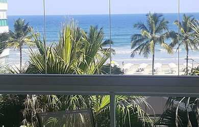 Imagem: O apartamento possui 3 Dormitórios, 3 Banheiros, 2 Vagas na