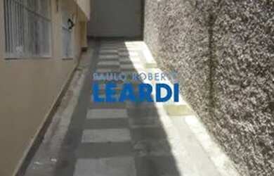 Imagem: O depósito possui 3 Vagas na garagem, 500m² de Área e está