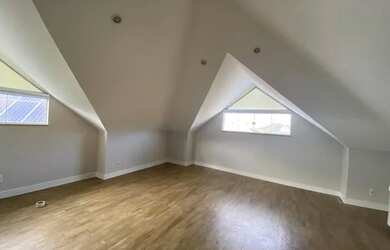 Imagem 7: Casa de condomínio para aluguel e venda possui 270 metros quadrados com 5 quartos