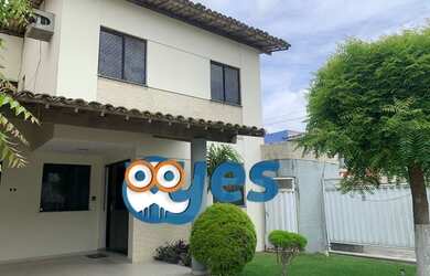 Imagem: A casa em condomínio e possui 4 Dormitórios, Suítes, 3 Banheiros