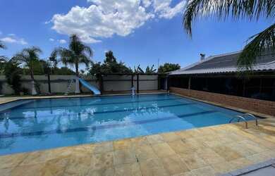 Imagem 3: Casa de alto padrão. 4 Dormitórios