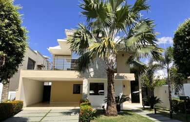 Imagem: A casa em condomínio possui 4 Dormitórios, 5 Banheiros, 4