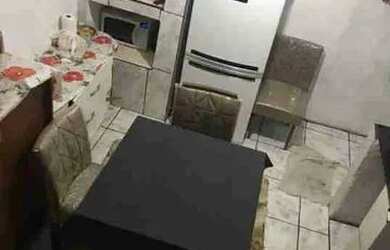 Imagem: A casa possui 2 Dormitórios, 2 Banheiros e está localizado