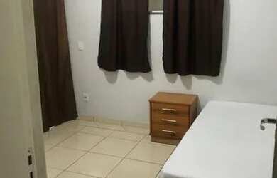 Imagem: O quarto possui Imóvel mobiliado e está localizado em Centro