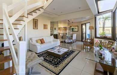 Imagem: O apartamento possui 4 Dormitórios, 3 Banheiros, 3 Vagas na