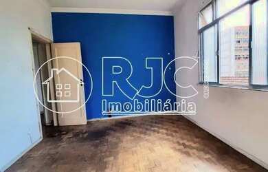 Imagem: O apartamento possui 2 Dormitórios, 2 Banheiros, 68m² de Área