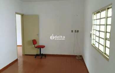 Imagem 3: Casa residencial com 3 quartos disponível para locação no bairro Tubalina...