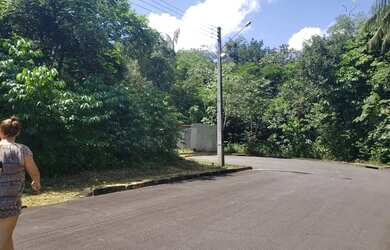 Imagem: O terreno possui 616m² de Área e está localizado em Ponta