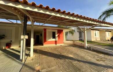 Imagem: A casa em condomínio possui 3 Dormitórios, 2 Banheiros, 2